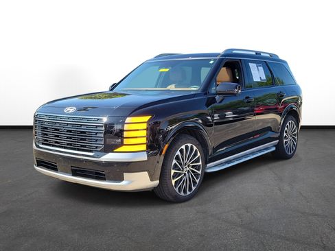 Used 2026 Hyundai Palisade Calligraphy AWD/4WD image 2