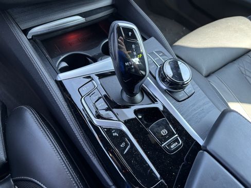 Used 2021 BMW M550i xDrive w/ Executive Package AWD/4WD image 26