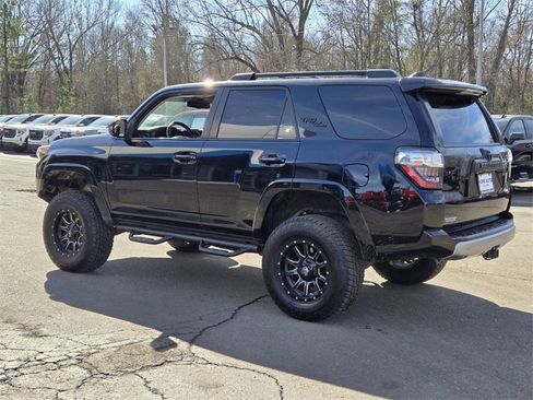 Used 2020 Toyota 4Runner TRD Off-Road image 5