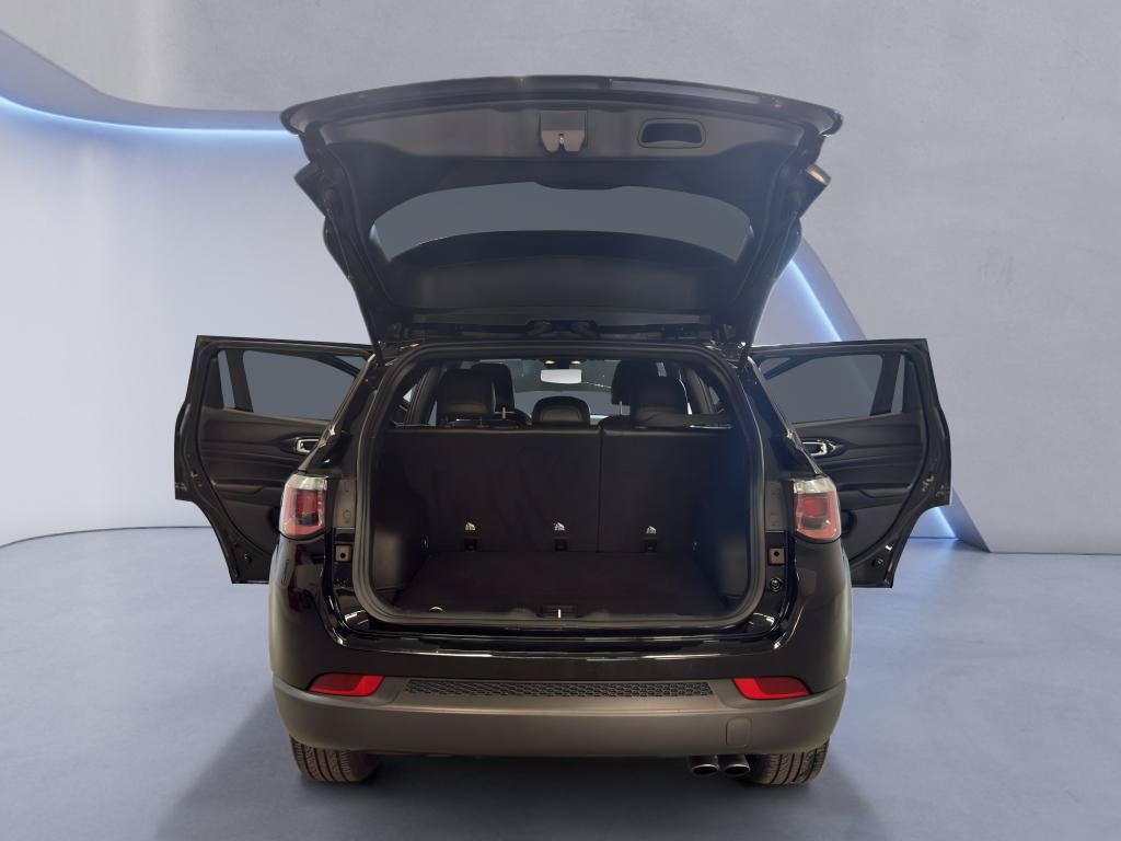 Used 2022 Jeep Compass Latitude AWD/4WD image 13