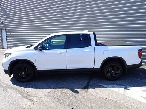 Used 2024 Honda Ridgeline Black Edition image 2