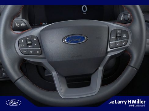 New 2026 Ford Explorer Active w/ Active Comfort Package image 12