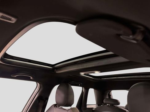 Used 2024 MINI Cooper S w/ Signature Upholstery Package FWD image 21