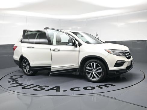Used 2016 Honda Pilot Touring image 25
