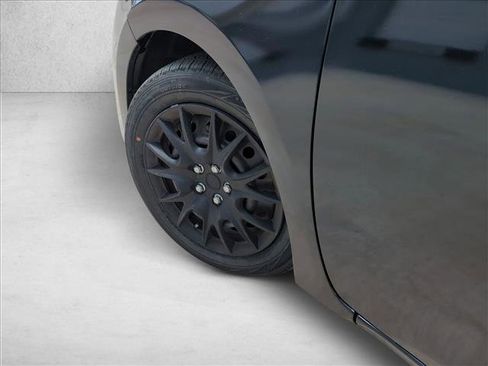 Certified 2018 Toyota Corolla LE FWD image 10