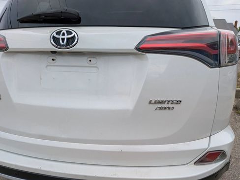 Used 2016 Toyota RAV4 Limited AWD/4WD image 17