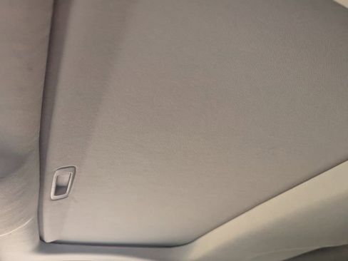 Used 2021 Toyota Highlander Limited image 30