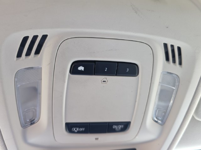 Used 2021 Buick Envision Avenir AWD/4WD image 26