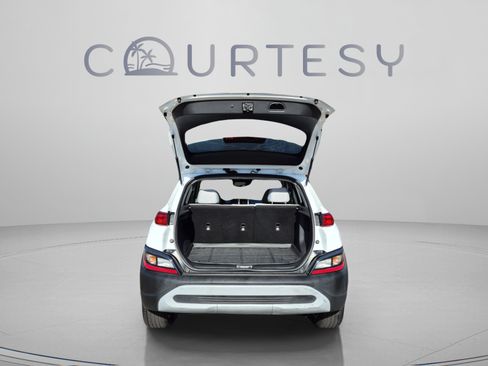 Certified 2023 Hyundai Kona SEL AWD/4WD image 9