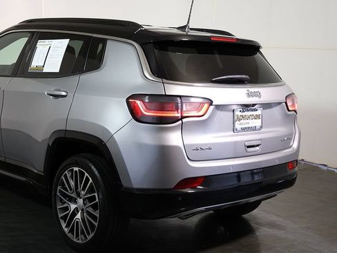 Used 2023 Jeep Compass Limited w/ Elite Group AWD/4WD image 11