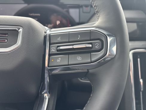 Used 2025 GMC Yukon Elevation w/ Elevation Premium Package image 27