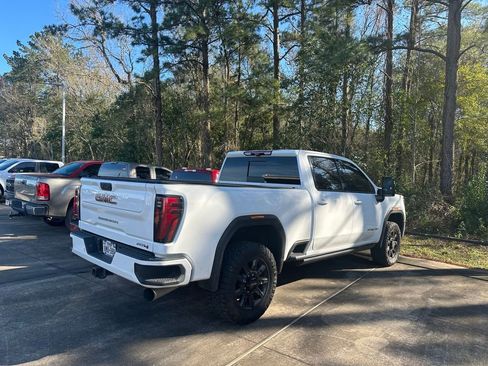 Used 2024 GMC Sierra 2500 AT4 w/ AT4 Premium Plus Package image 2