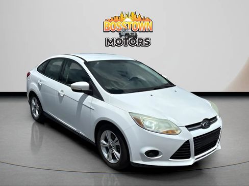 Used 2014 Ford Focus SE FWD image 7