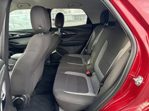 Used 2025 Chevrolet TrailBlazer LT w/ Driver Confidence Package image 28