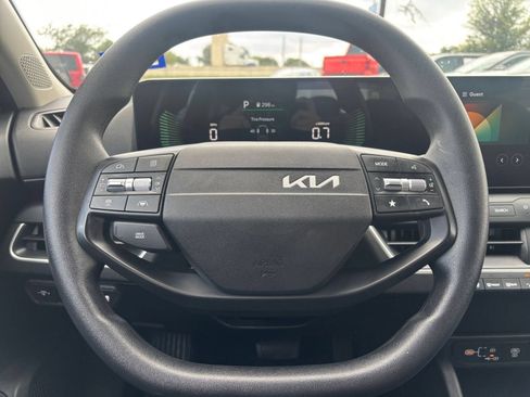 Used 2025 Kia K4 FWD image 27