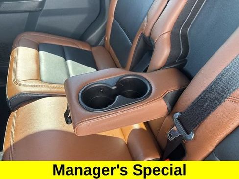 Used 2024 Ford Bronco Outer Banks w/ Sasquatch Package AWD/4WD image 39