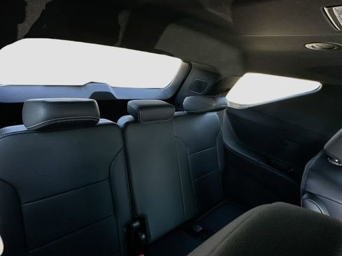 New 2025 Chevrolet Traverse LT w/ Enhanced Driving Package image 27