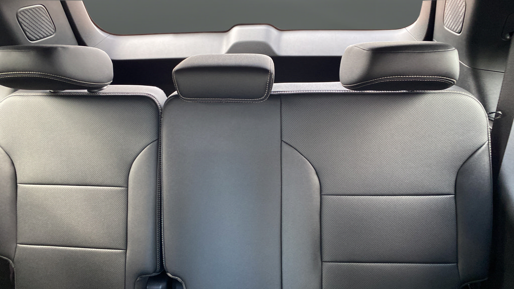 Used 2026 Chevrolet Traverse High Country w/ LPO, Floor Liner Package AWD/4WD image 8