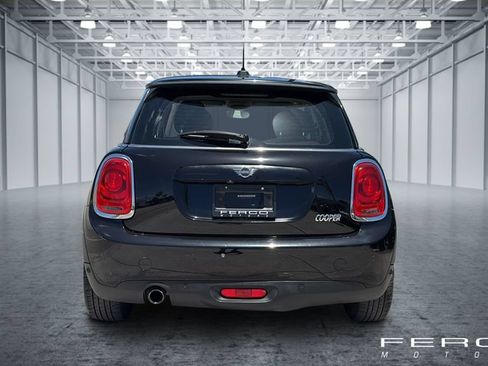 Used 2019 MINI Cooper 2-Door Hardtop FWD image 4