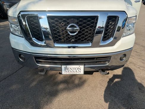 Used 2018 Nissan NV 3500 SL RWD image 41