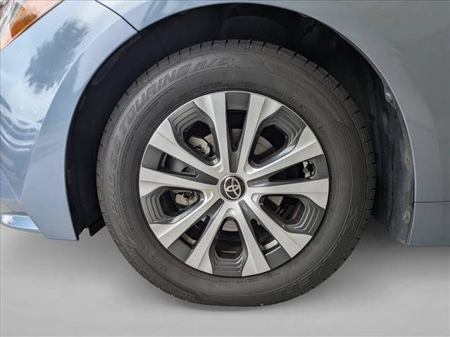 Used 2021 Toyota Corolla LE FWD image 13