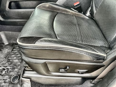 Used 2021 RAM 3500 Laramie w/ Night Edition image 25