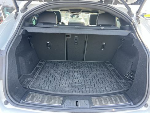 Used 2024 Jaguar E-PACE R-Dynamic SE image 34