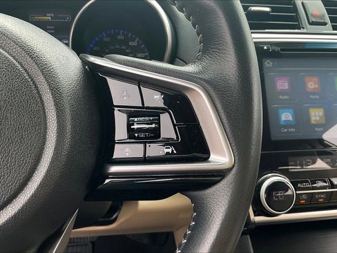 Used 2018 Subaru Outback 2.5i Limited image 23