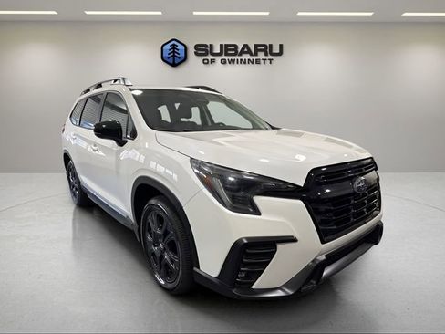Certified 2025 Subaru Ascent Bronze Edition image 7