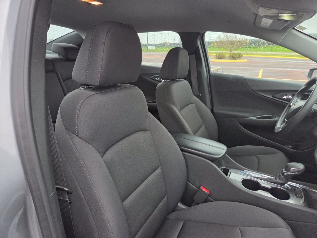 Used 2024 Chevrolet Malibu LT FWD image 30