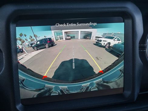 Used 2022 Jeep Wrangler Unlimited Sahara w/ Cold Weather Group image 21