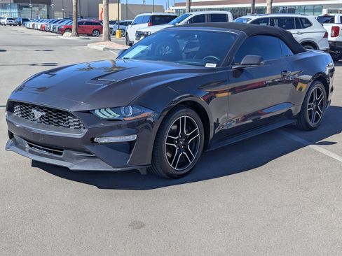 Used 2023 Ford Mustang Premium image 5