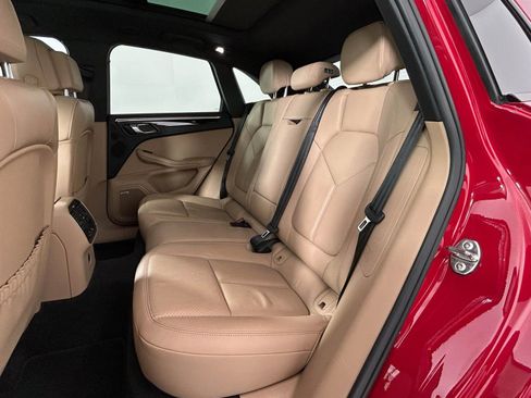 Used 2020 Porsche Macan image 27