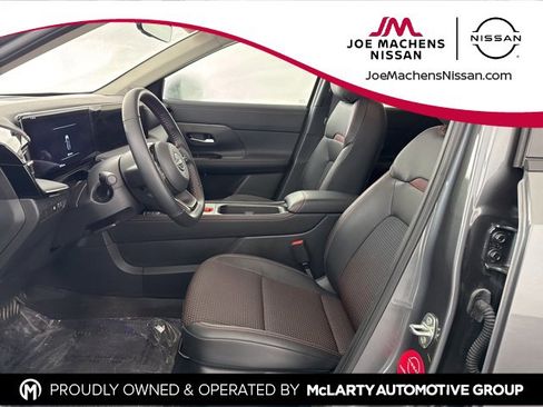 Certified 2025 Nissan Kicks SR w/ Illumination Package image 21