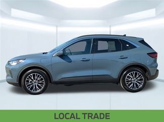 Used 2023 Ford Escape SE video 2