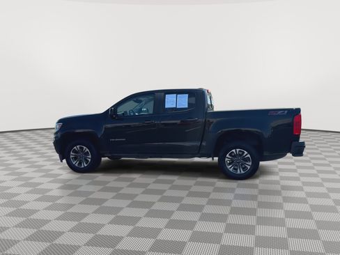 Used 2021 Chevrolet Colorado Z71 AWD/4WD image 6