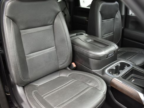 Used 2021 GMC Sierra 3500 Denali w/ Denali Ultimate Package image 40