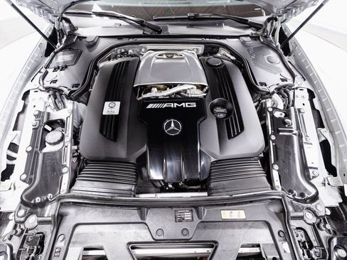 Used 2022 Mercedes-Benz SL 63 AMG 4MATIC image 38