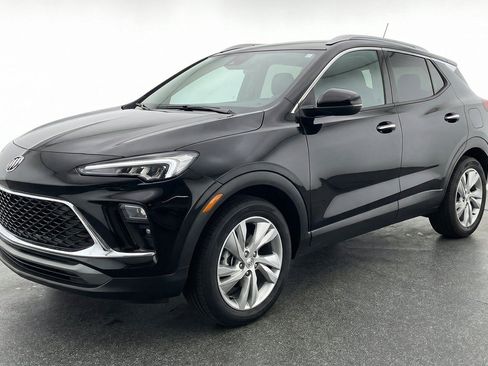 Used 2025 Buick Encore GX Preferred AWD/4WD image 3