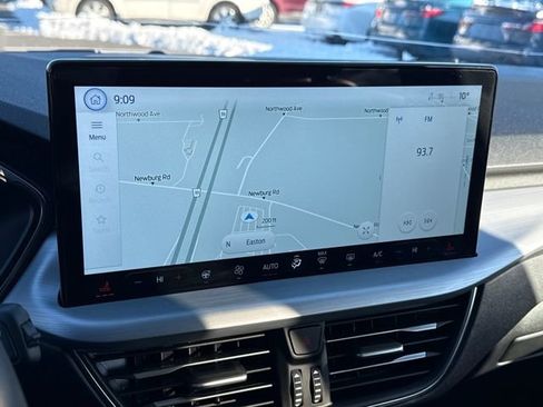 Used 2025 Ford Escape Platinum w/ Premium Technology Package image 21