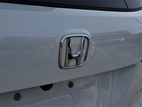 Certified 2022 Honda Pilot Touring image 29