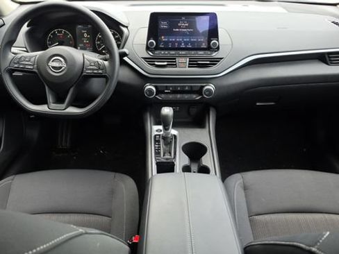 Certified 2025 Nissan Altima 2.5 S FWD image 7