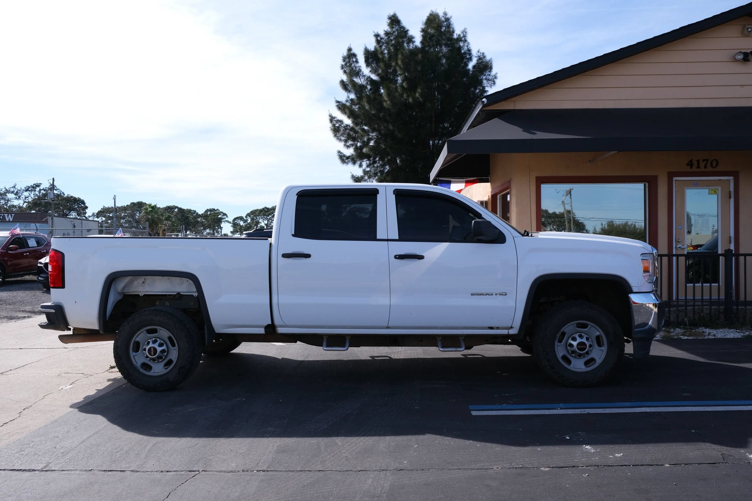 Used 2016 GMC Sierra 2500 2WD Crew Cab image 6
