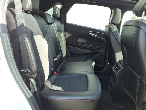 Certified 2024 Ford Edge ST-Line image 15