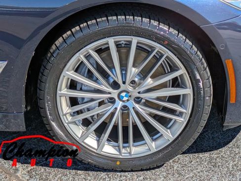 Used 2020 BMW 540i w/ Convenience Package image 15