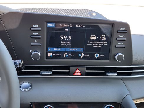 New 2025 Hyundai Elantra Sport image 17