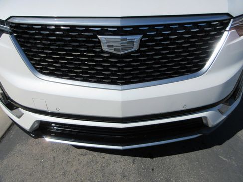 Used 2023 Cadillac XT6 Luxury image 17