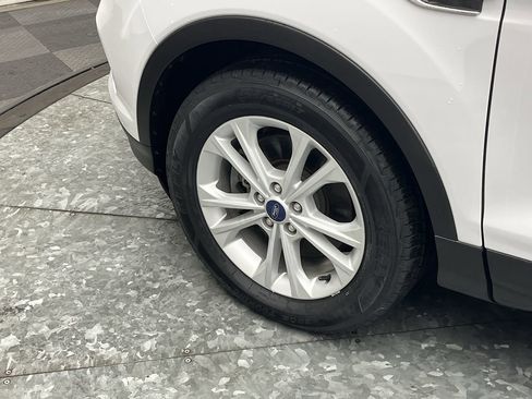 Used 2018 Ford Escape SE w/ SE Sync 3 Package image 29