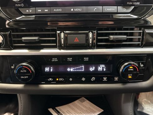 New 2025 Nissan Pathfinder SV image 16