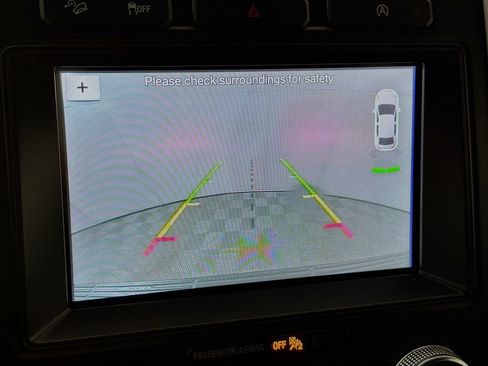 Used 2019 Ford Expedition XLT w/ Equipment Group 202A AWD/4WD image 18